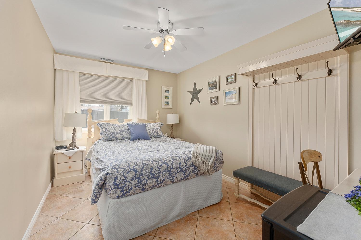 Lakeshore Inn Cold Lake Ngoại thất bức ảnh